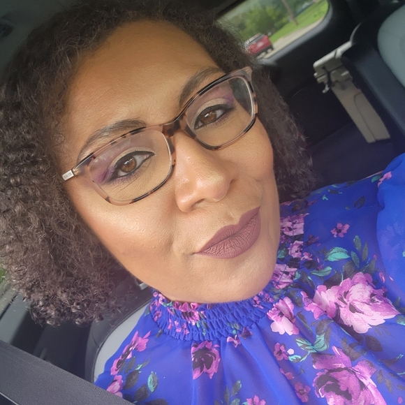 Meet your Posher, Jessica - Picture 7 of 8